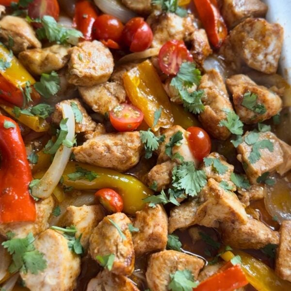 5-Ingredient Sheet Pan Chicken Fajitas (30 Minutes)