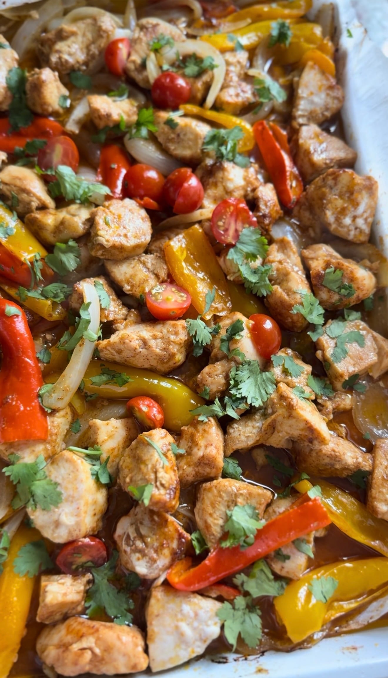 5-Ingredient Sheet Pan Chicken Fajitas (30 Minutes)