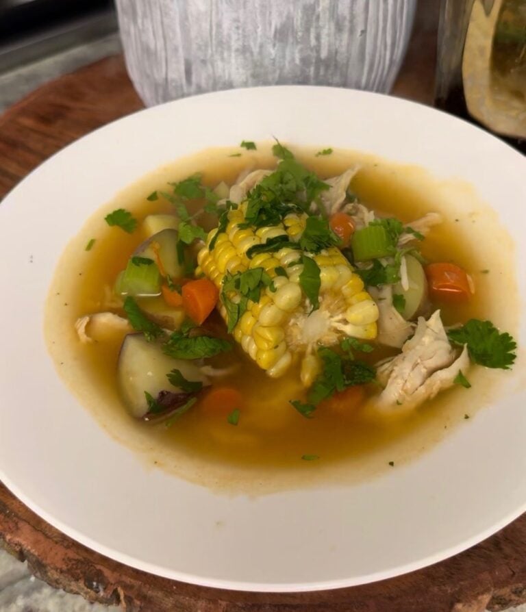 Caldo de Pollo