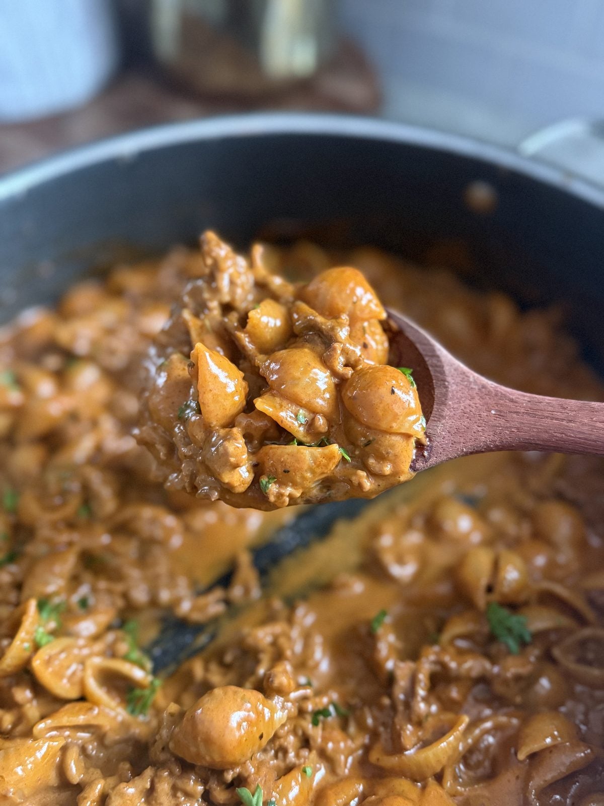 cheesy beef shells