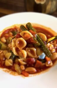 One Pan Minestrone Soup (45 Minutes)