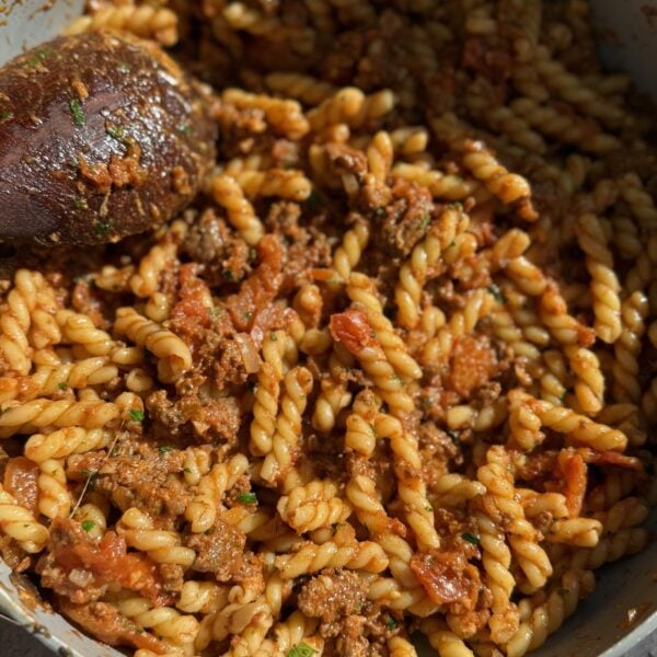 20 Minute Tomato Smash Pasta