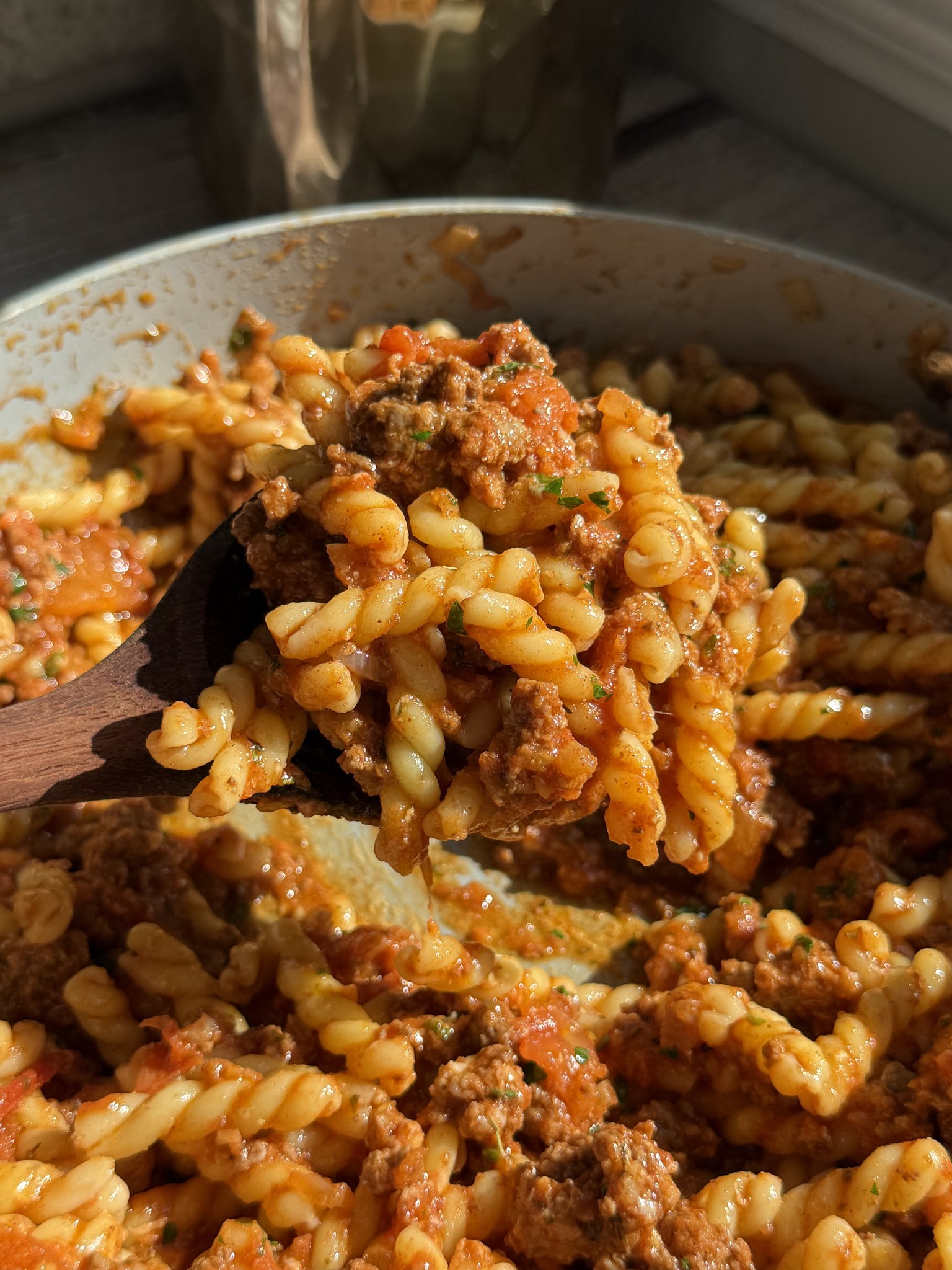 20-Minute Tomato Smash Pasta