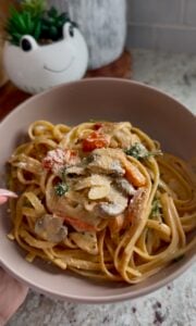 One-Pan 20-Minute Creamy Chicken and Veggie Pasta